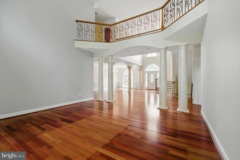 Photo of 1002 COVINGTON WAY