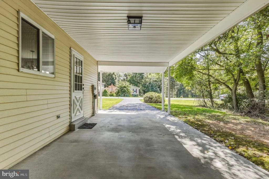 Photo of 3902 SHAKESPEARE WAY
