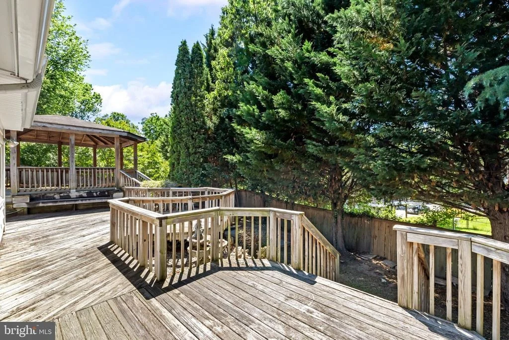 Photo of 409 HULL PLACE