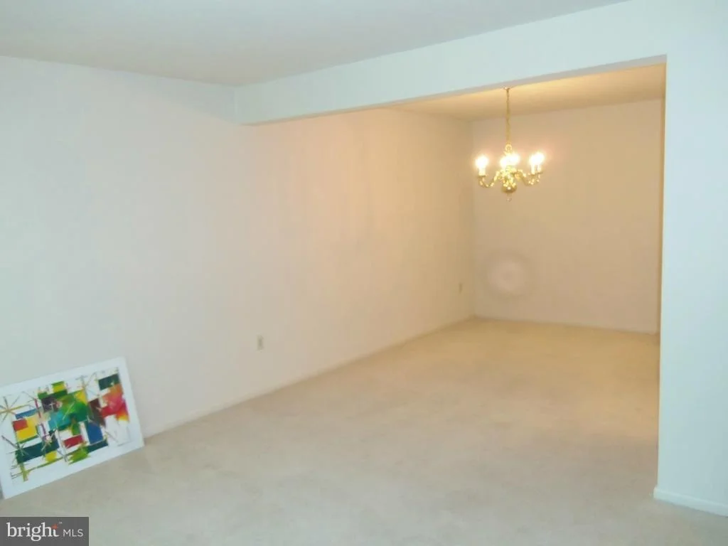 Photo of Unit 701C at 3350 GLENEAGLES DRIVE