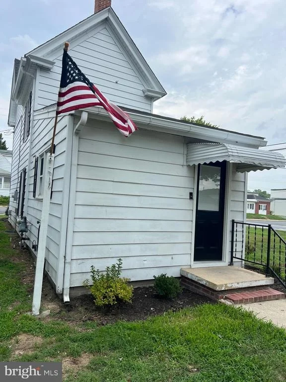 Photo of 425 HENRY STREET