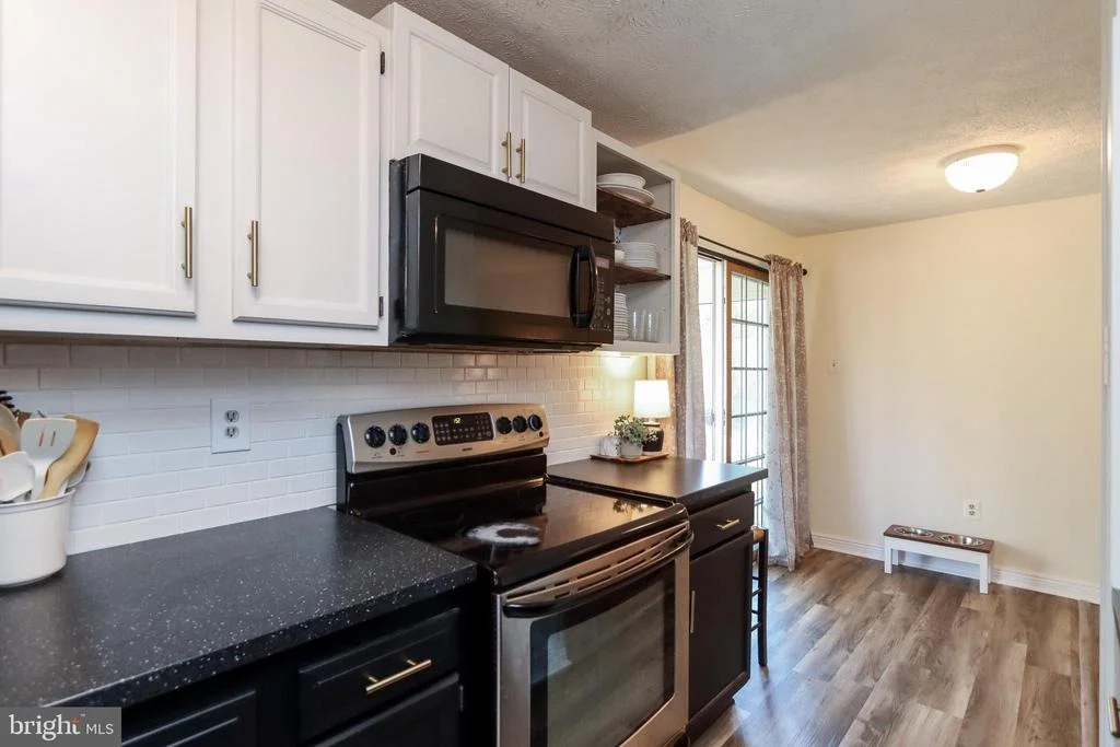 Photo of 4400 AGATE COURT