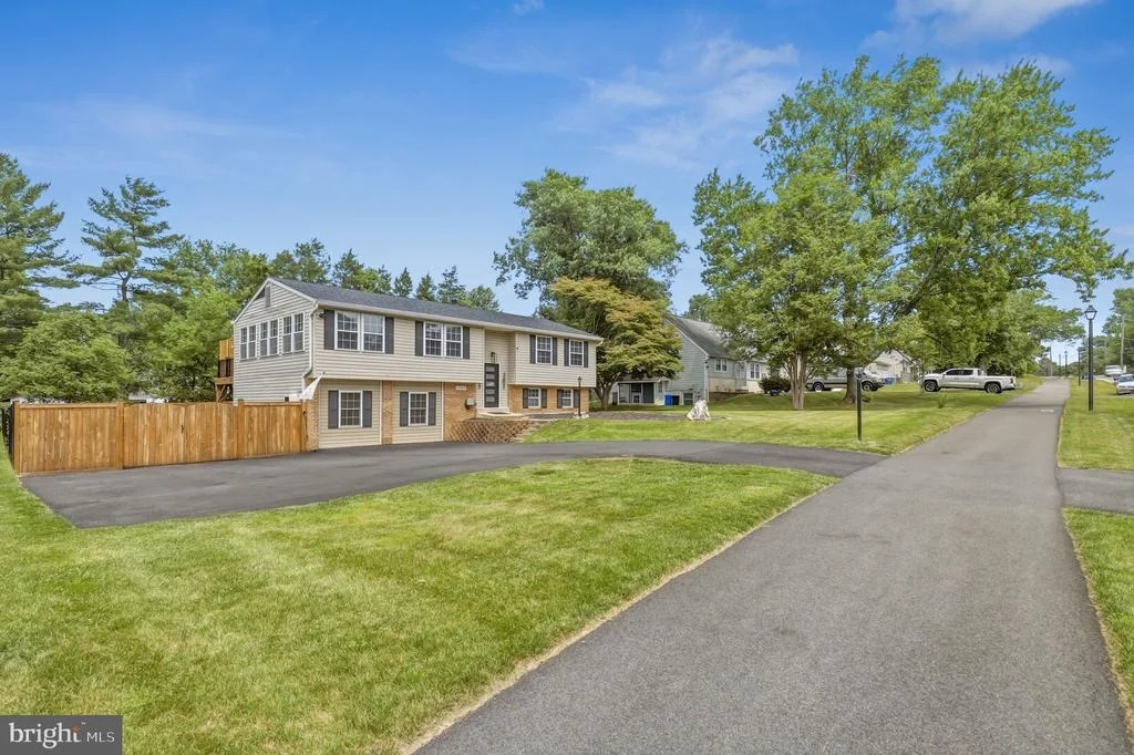 Photo of 15304 GOOD HOPE ROAD