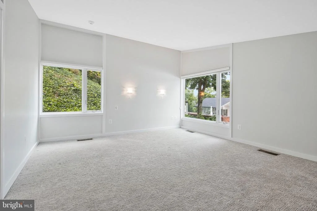 Photo of 1753 ARMY NAVY DRIVE