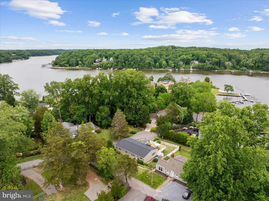 Photo of 508 WALNUT DRIVE