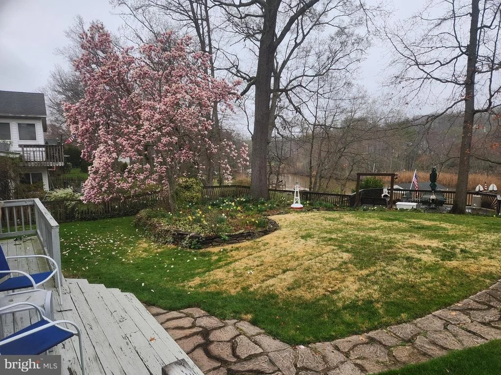 Photo of 215 GARNETT ROAD