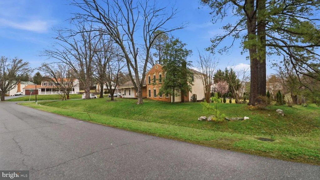 Photo of 15501 PEACH LEAF LANE