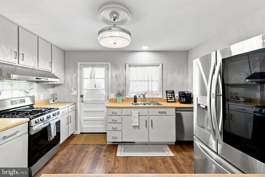 Photo of 21088 UNISON ROAD