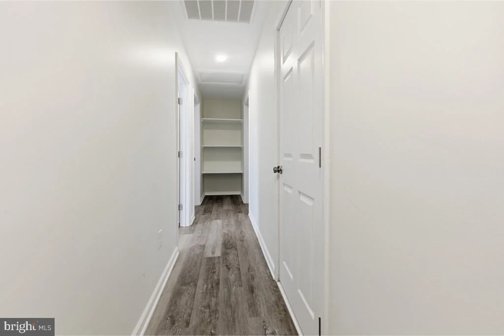 Photo of 24823 CUTSAIL DRIVE