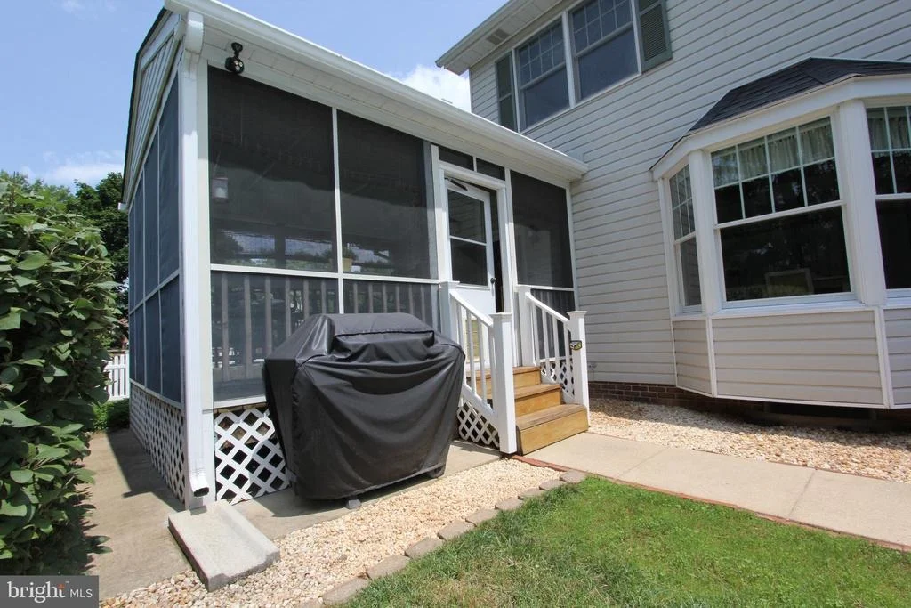 Photo of 6759 MEADOWSIDE DRIVE