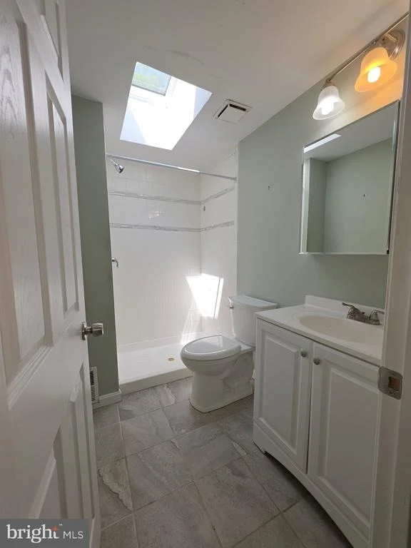 Photo of 24 TEAROSE DR