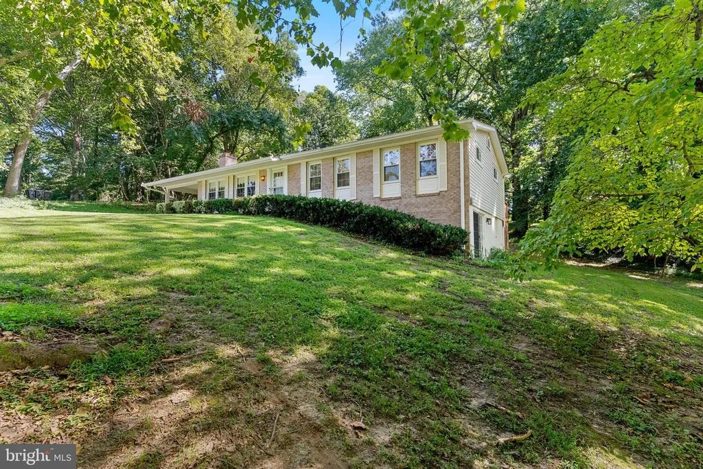 Photo of 11219 LAKEVIEW DRIVE