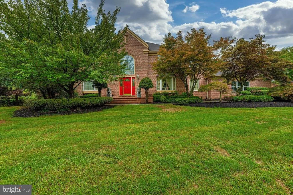 Photo of 6364 WINPENNY DRIVE
