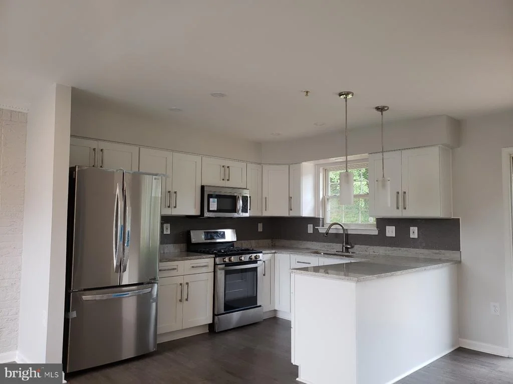 Photo of 5102 LANSING DRIVE