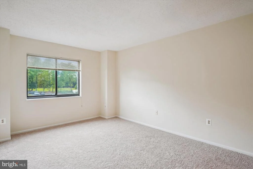 Photo of Unit 4221 at 15100 INTERLACHEN DRIVE