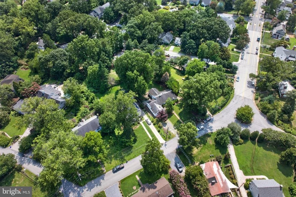 Photo of 111 WARDOUR DRIVE