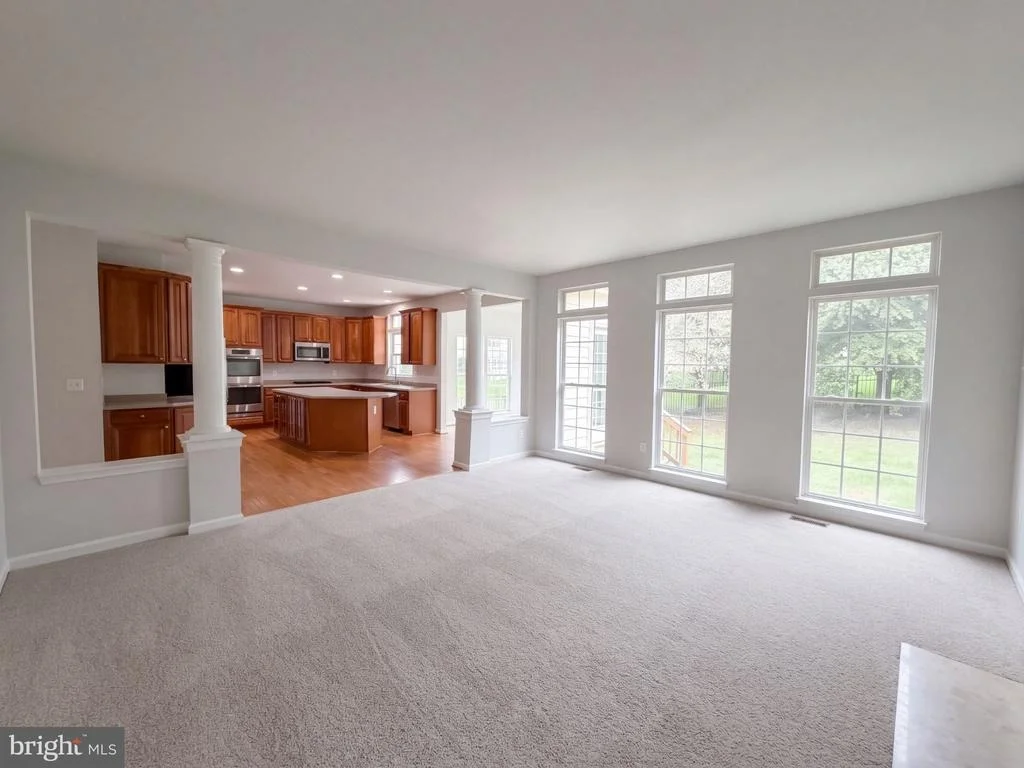 Photo of 14066 CLATTERBUCK LOOP