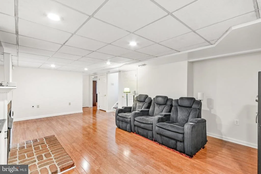 Photo of 16902 READING DRIVE