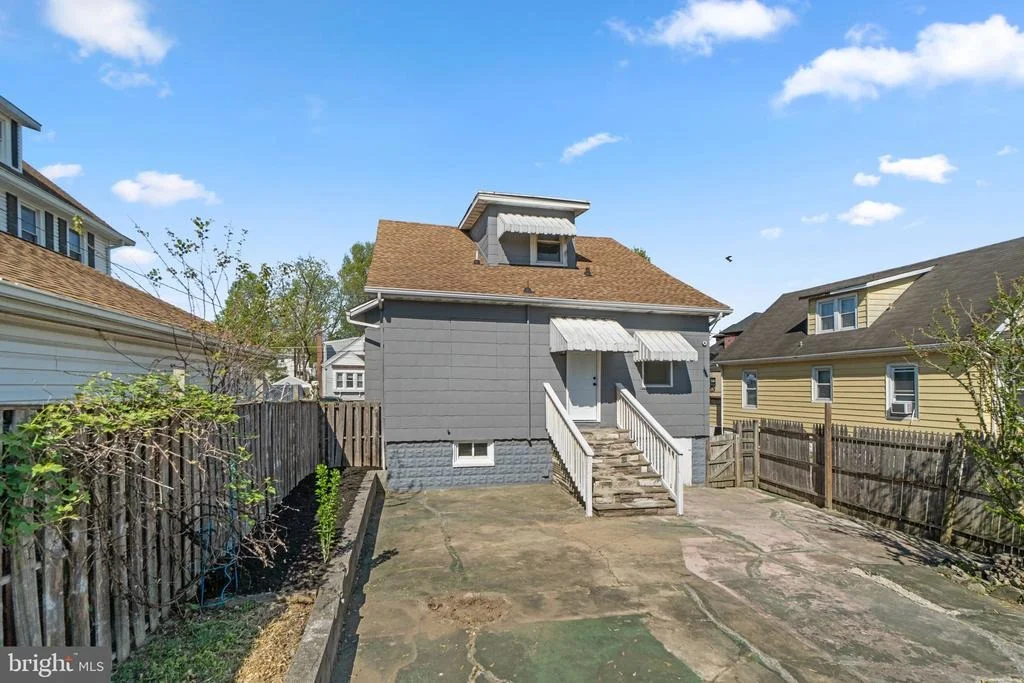 Photo of 1229 NORTH AVENUE