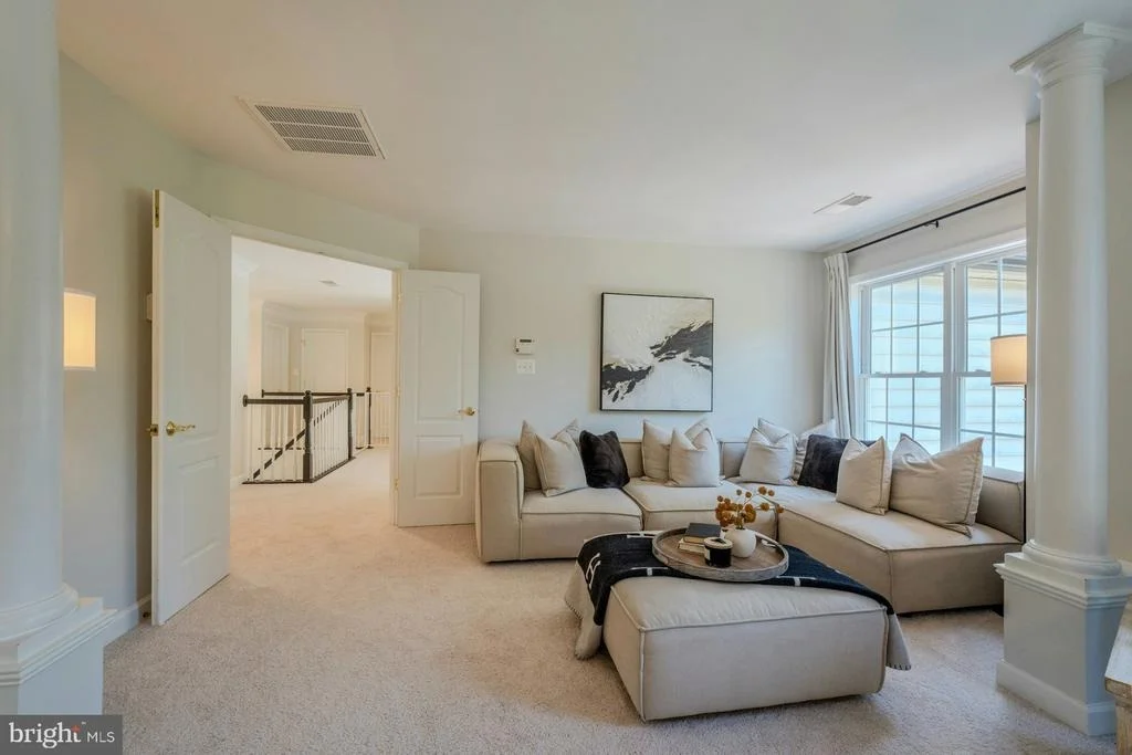 Photo of 17301 ROUNDMONT PLACE