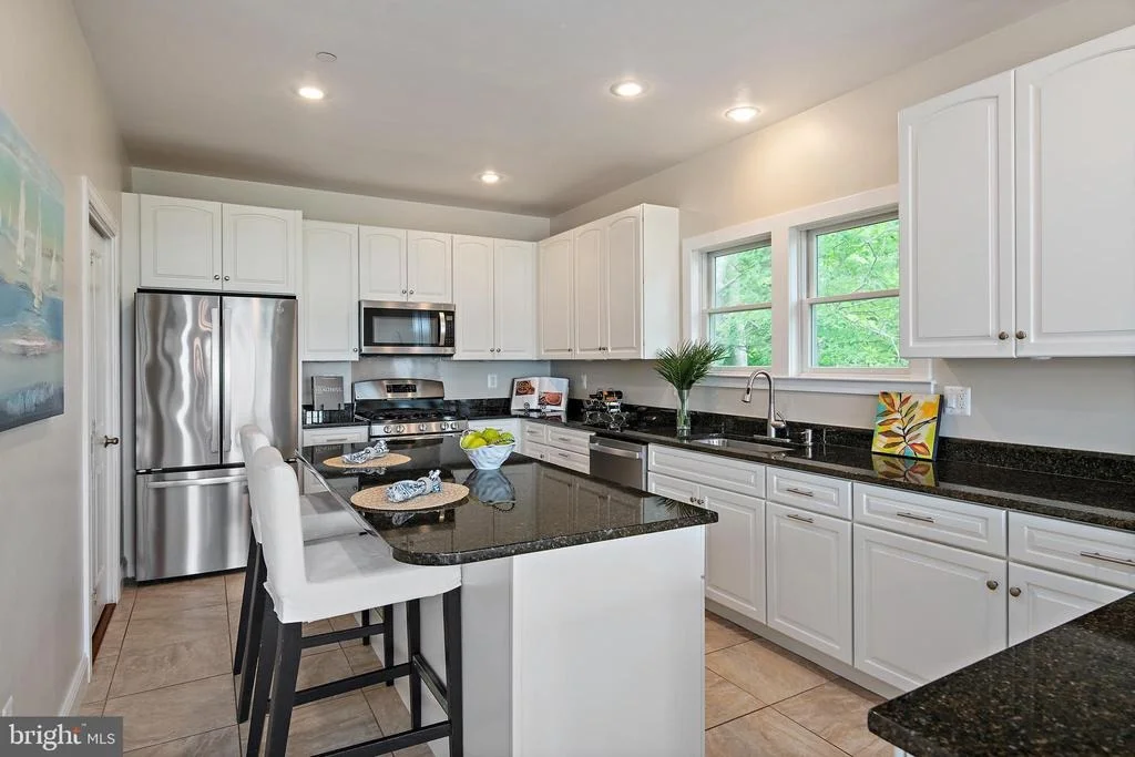 Photo of 621 HARBOR DRIVE