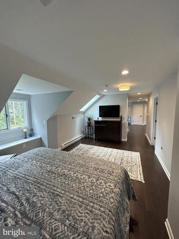 Photo of 902 N ISLAND ROAD