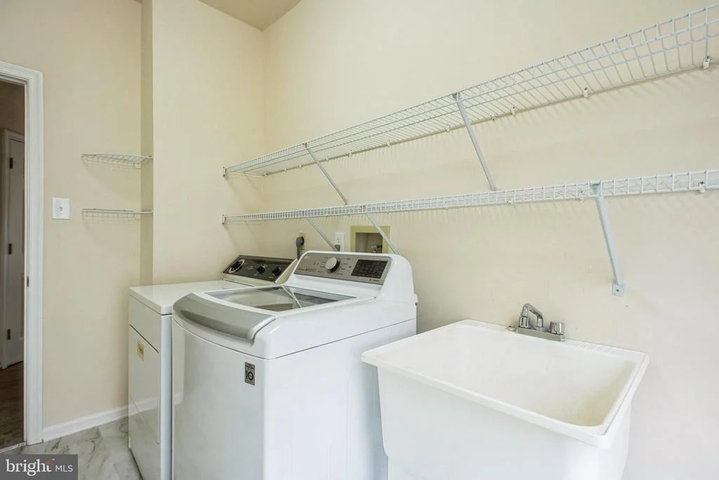 Photo of 1557 CHAPMAN ROAD
