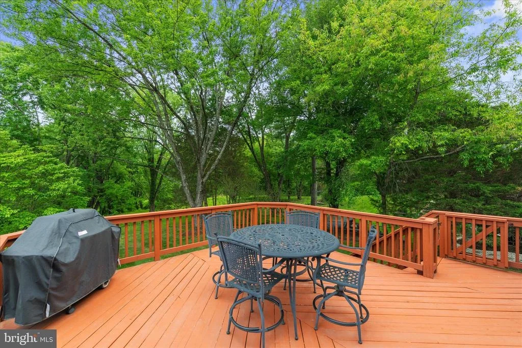 Photo of 3204 LLEWELLYN FIELD ROAD