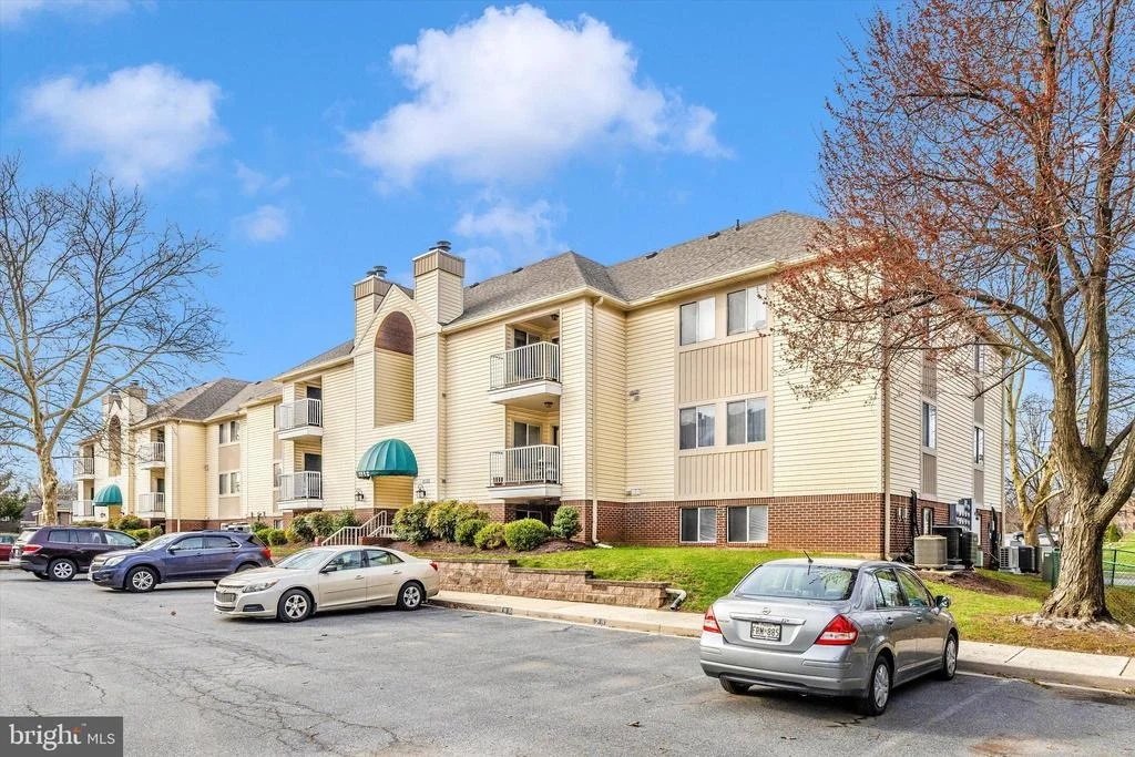 Photo of Unit 1C at 2112 WHITEHALL ROAD