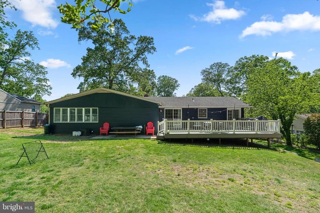 Photo of 52 SUNSET DRIVE