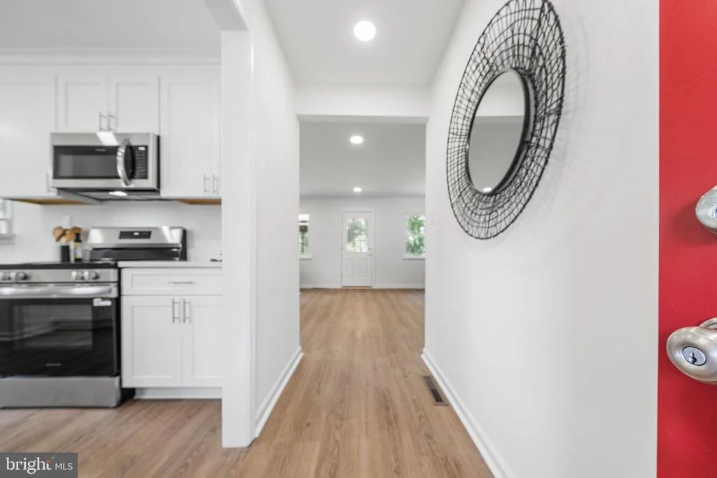 Photo of 6221 APACHE STREET