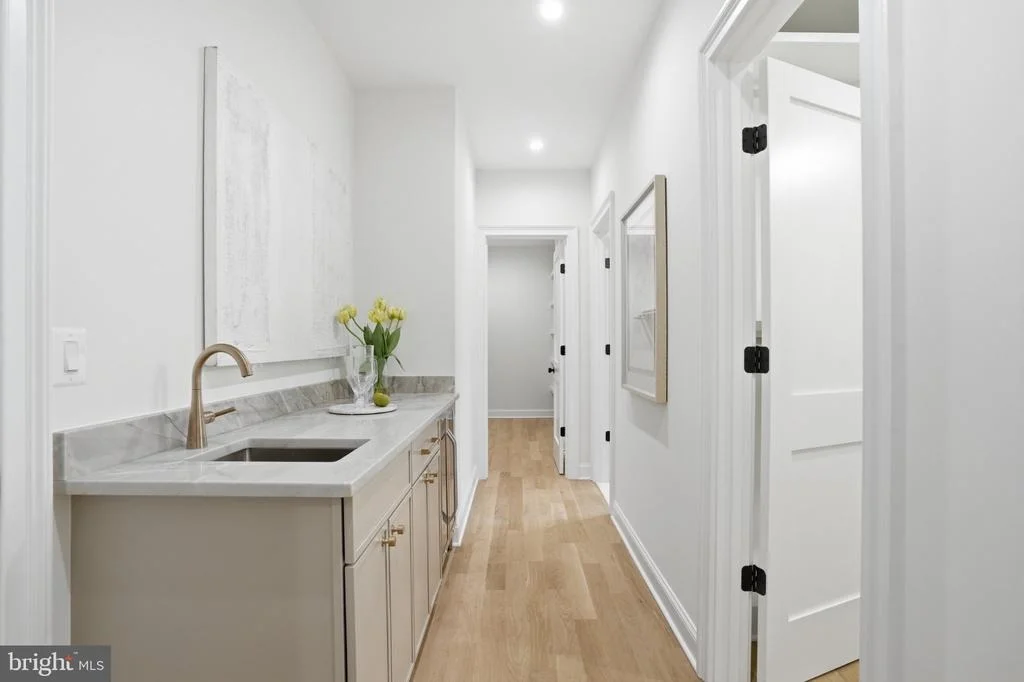 Photo of 1142 CAMERON ROAD