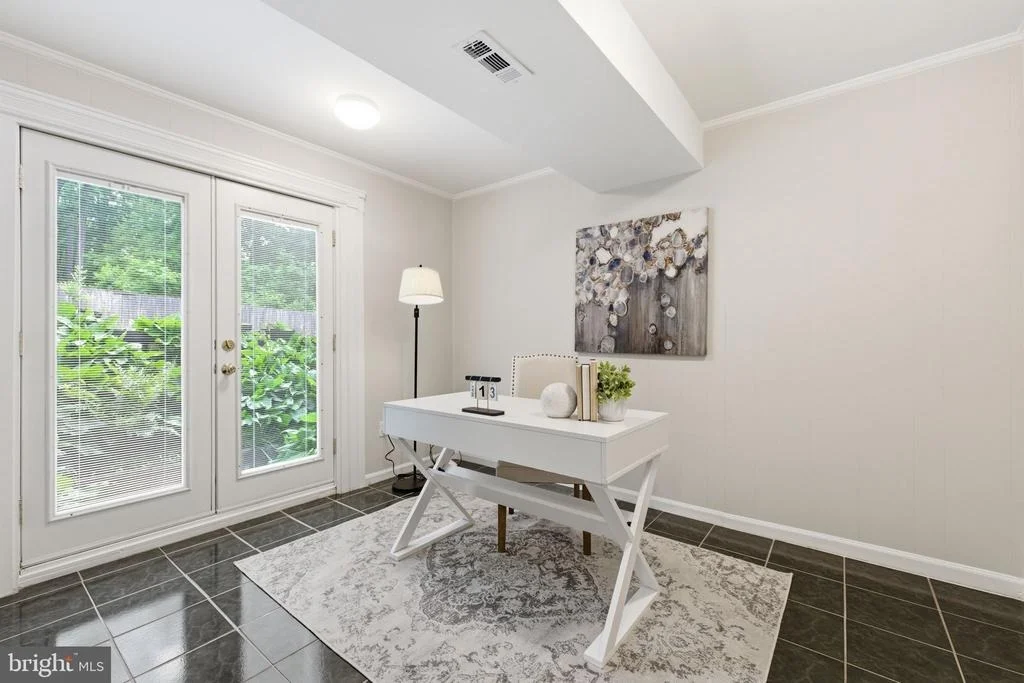 Photo of 7338 STUART CIRCLE