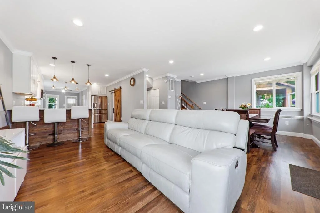 Photo of 1313 POPLAR AVENUE
