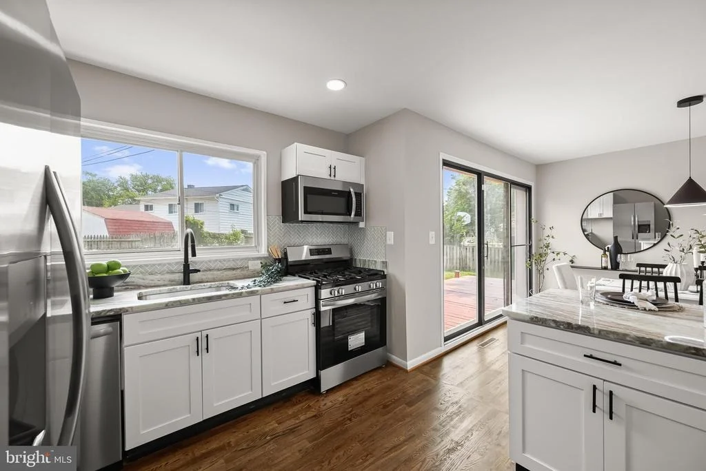 Photo of 6035 MOOREHEAD ROAD