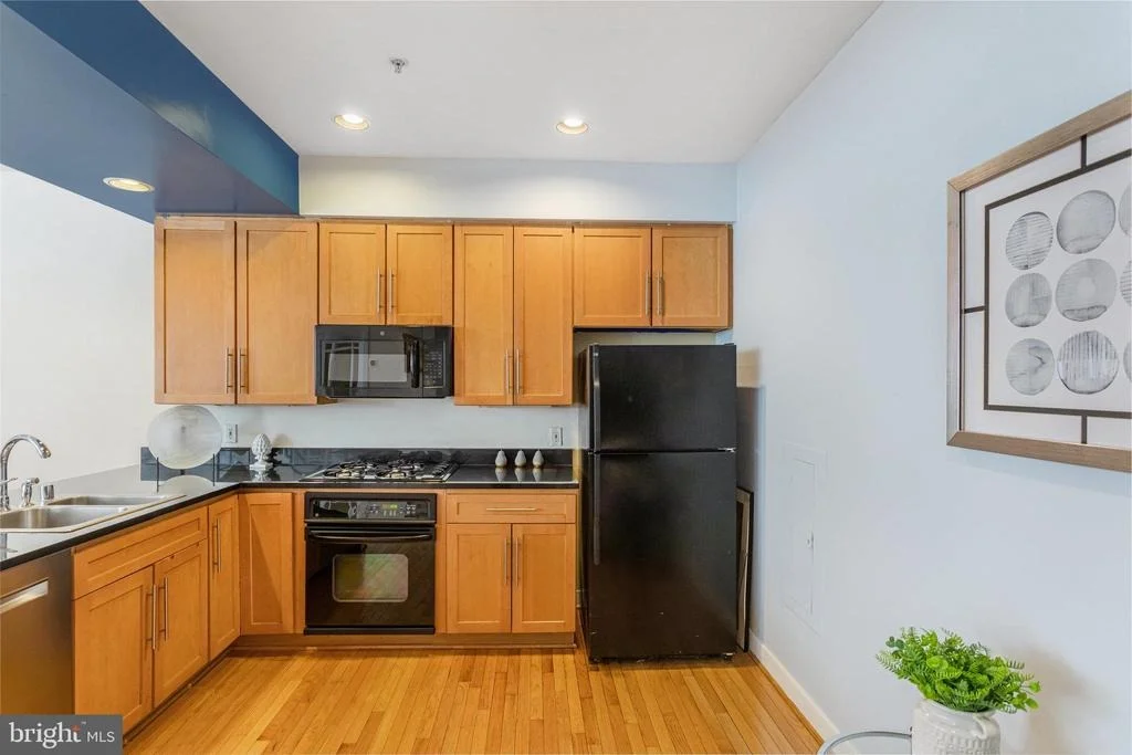 Photo of Unit 3 at 2363 CHAMPLAIN STREET NW