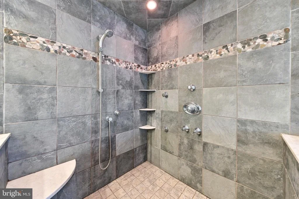 Photo of 281 DUNDEE DRIVE