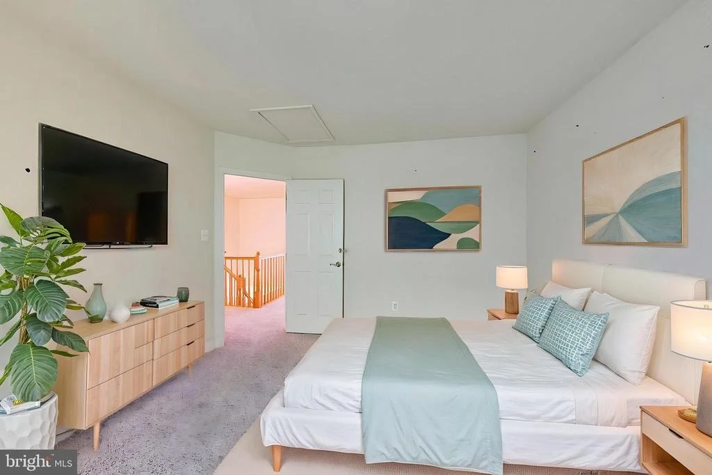 Photo of 6228 GARDEN ROAD