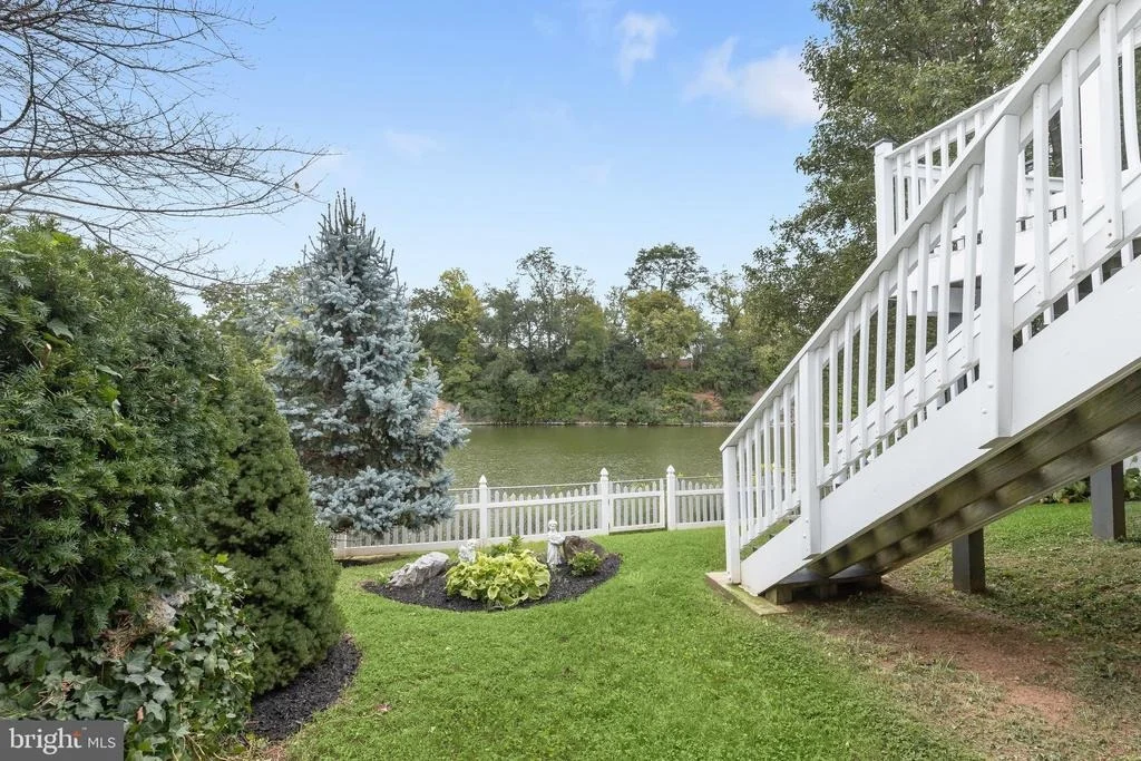 Photo of 236 LAKE COVENTRY DRIVE
