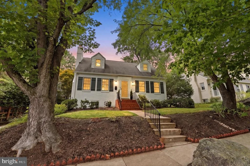 Photo of 9404 WORTH AVENUE