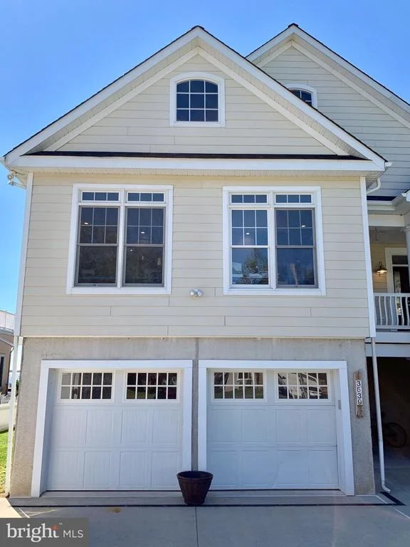 Photo of 3539 BAY DRIVE