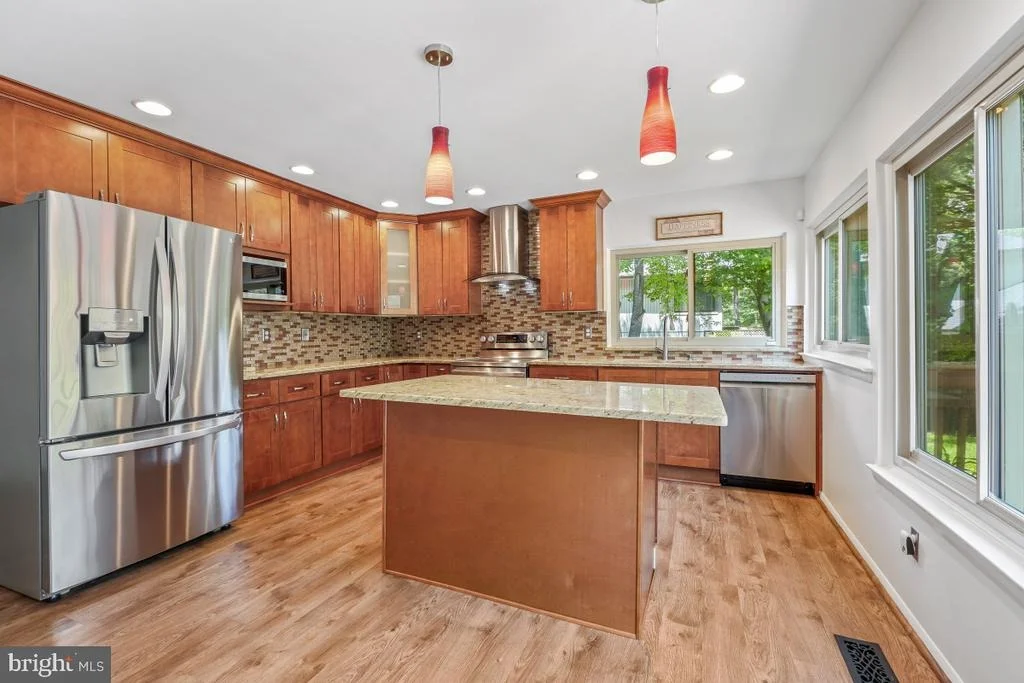 Photo of 19005 HARKNESS LANE