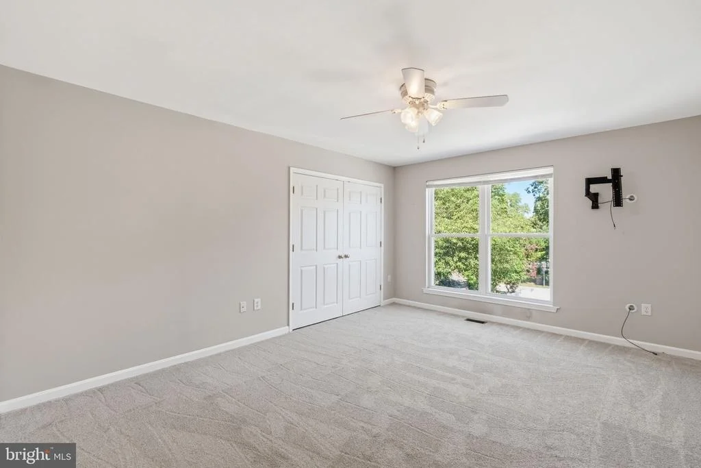 Photo of 426 RIVERSIDE DRIVE