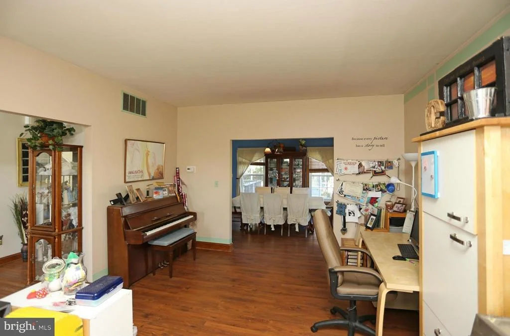 Photo of 3030 LORING DRIVE
