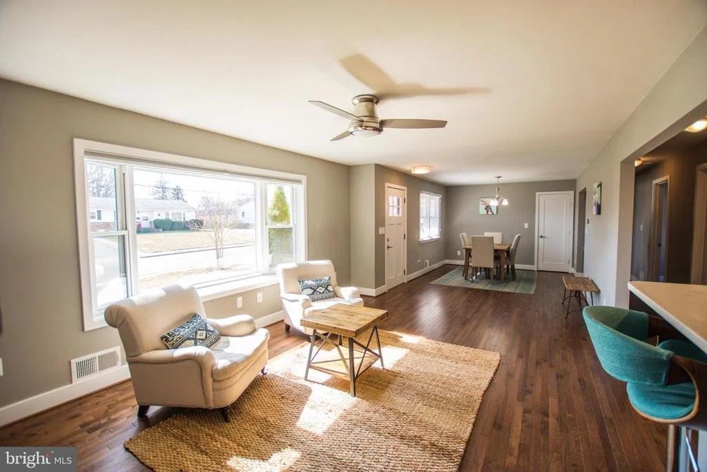 Photo of 704 W MAPLE ROAD