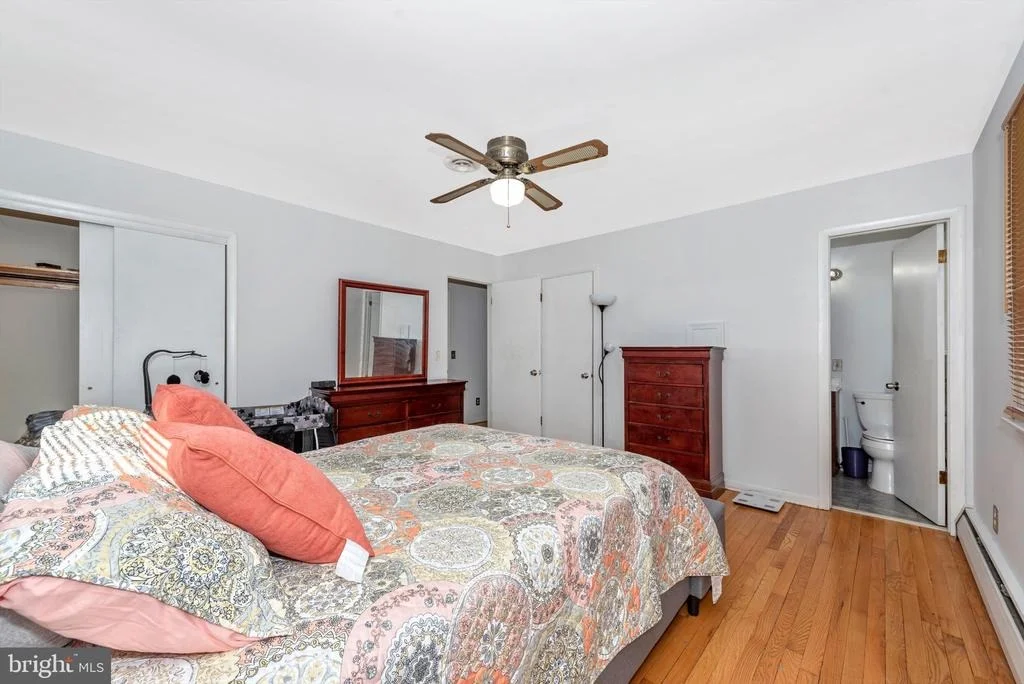Photo of 6102 DOVER STREET