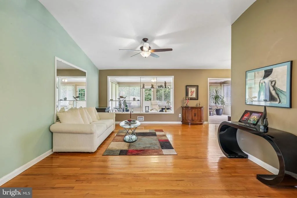 Photo of 2 FOXHALL COURT