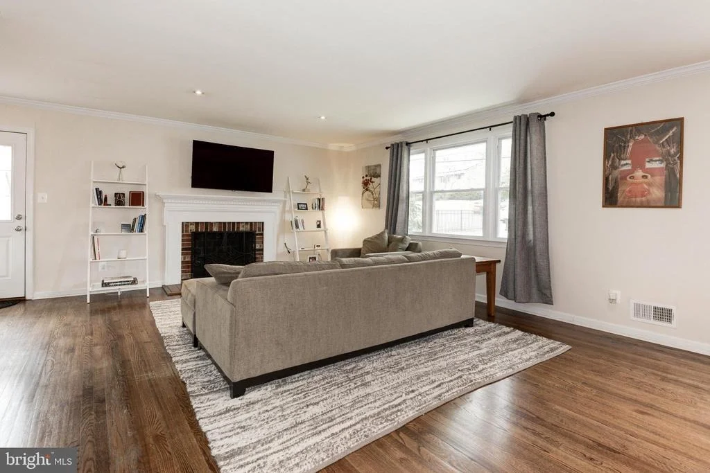 Photo of 7505 LONG PINE DRIVE