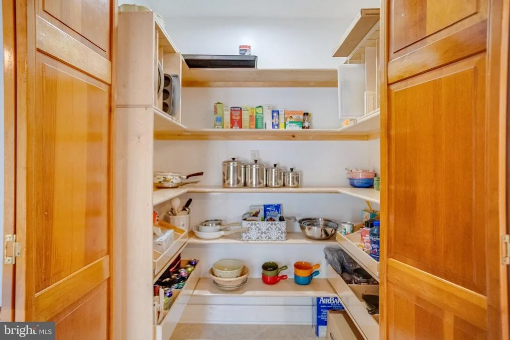 Photo of 2300 KINGS ARMS DRIVE