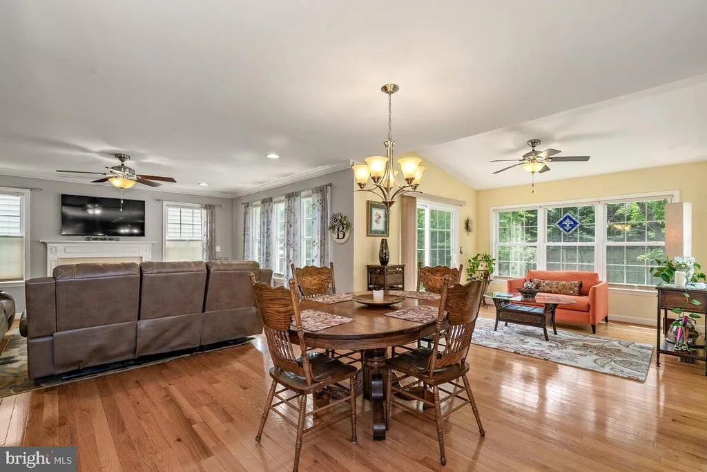 Photo of 305 GENESIS WAY
